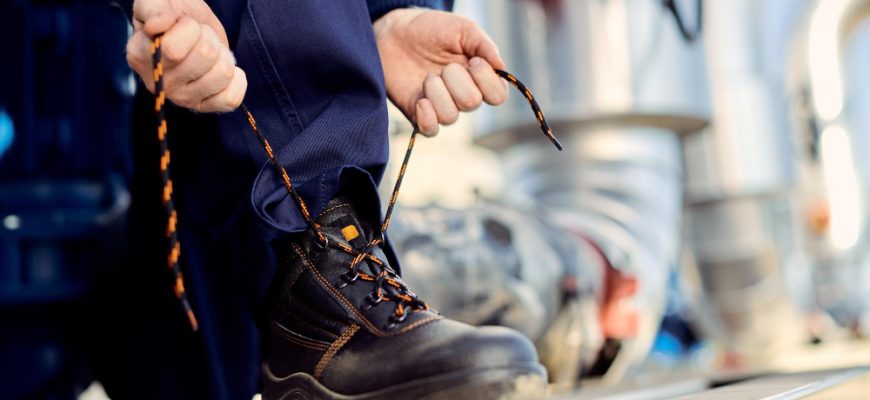 Комфорт и безопасность сотрудников: спецобувь и ее преимущества 10 8190